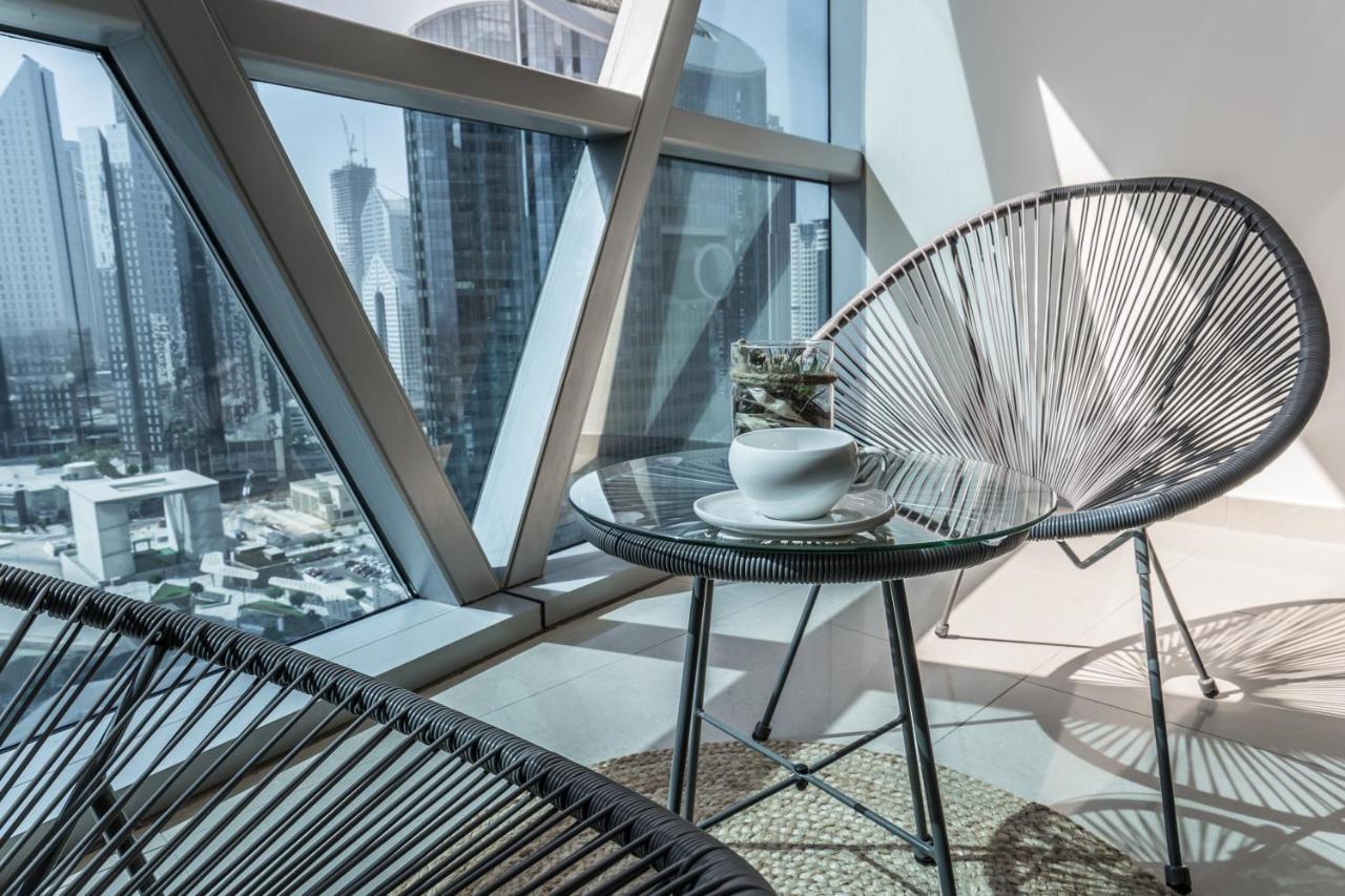 Higuests - Luxury Apartment In The Iconic Park Towers Дубай Екстериор снимка