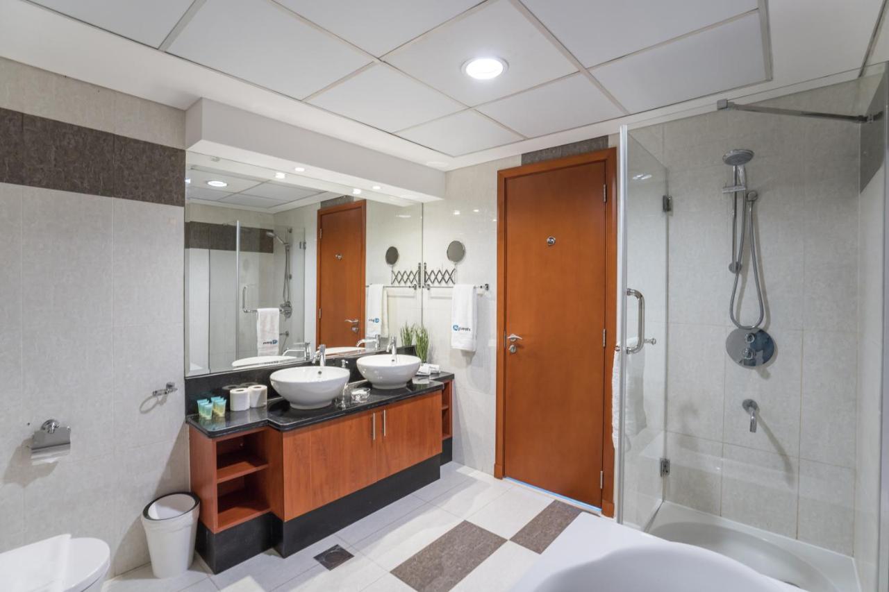 Higuests - Luxury Apartment In The Iconic Park Towers Дубай Екстериор снимка
