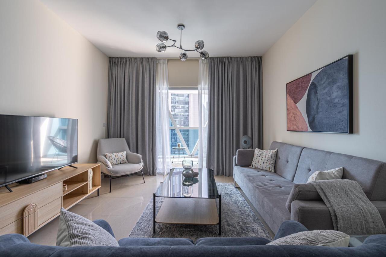 Higuests - Luxury Apartment In The Iconic Park Towers Дубай Екстериор снимка