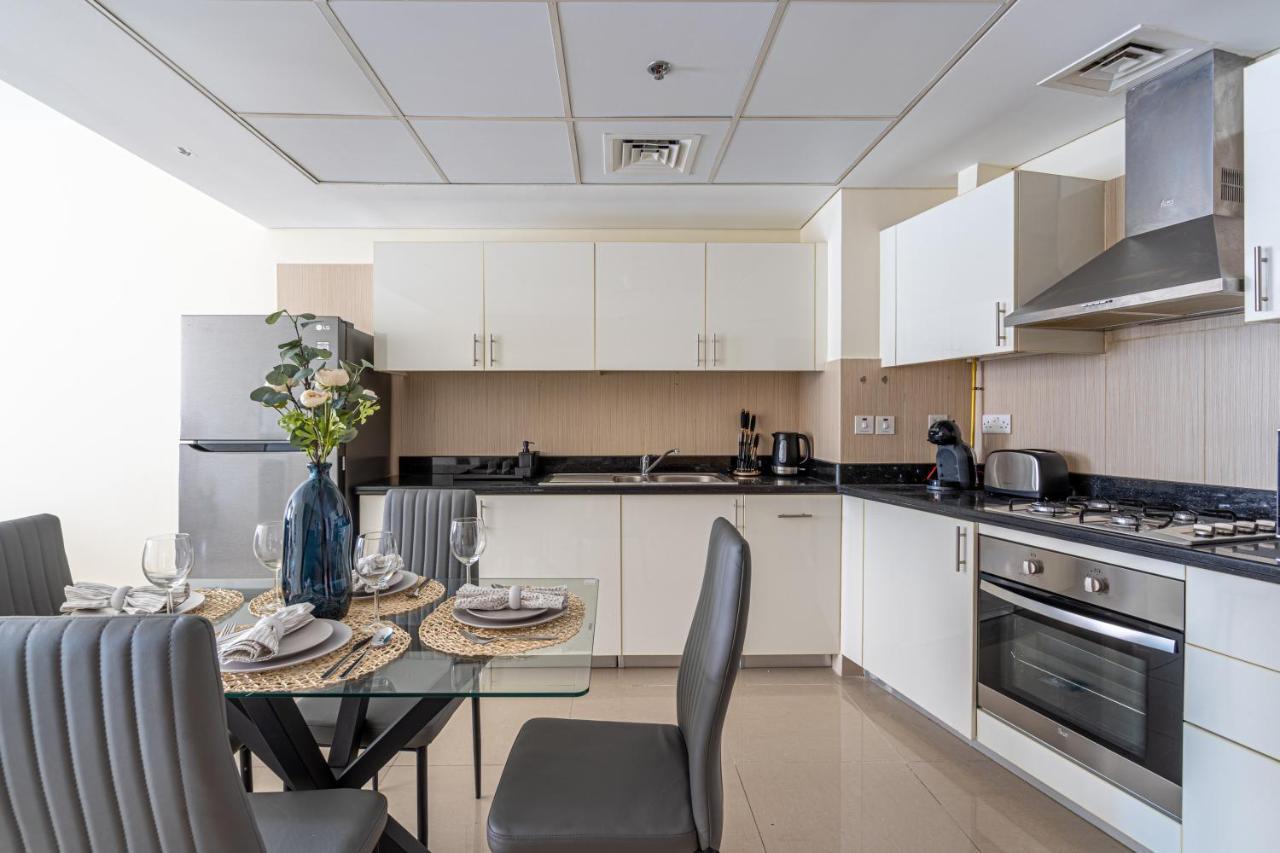 Higuests - Luxury Apartment In The Iconic Park Towers Дубай Екстериор снимка
